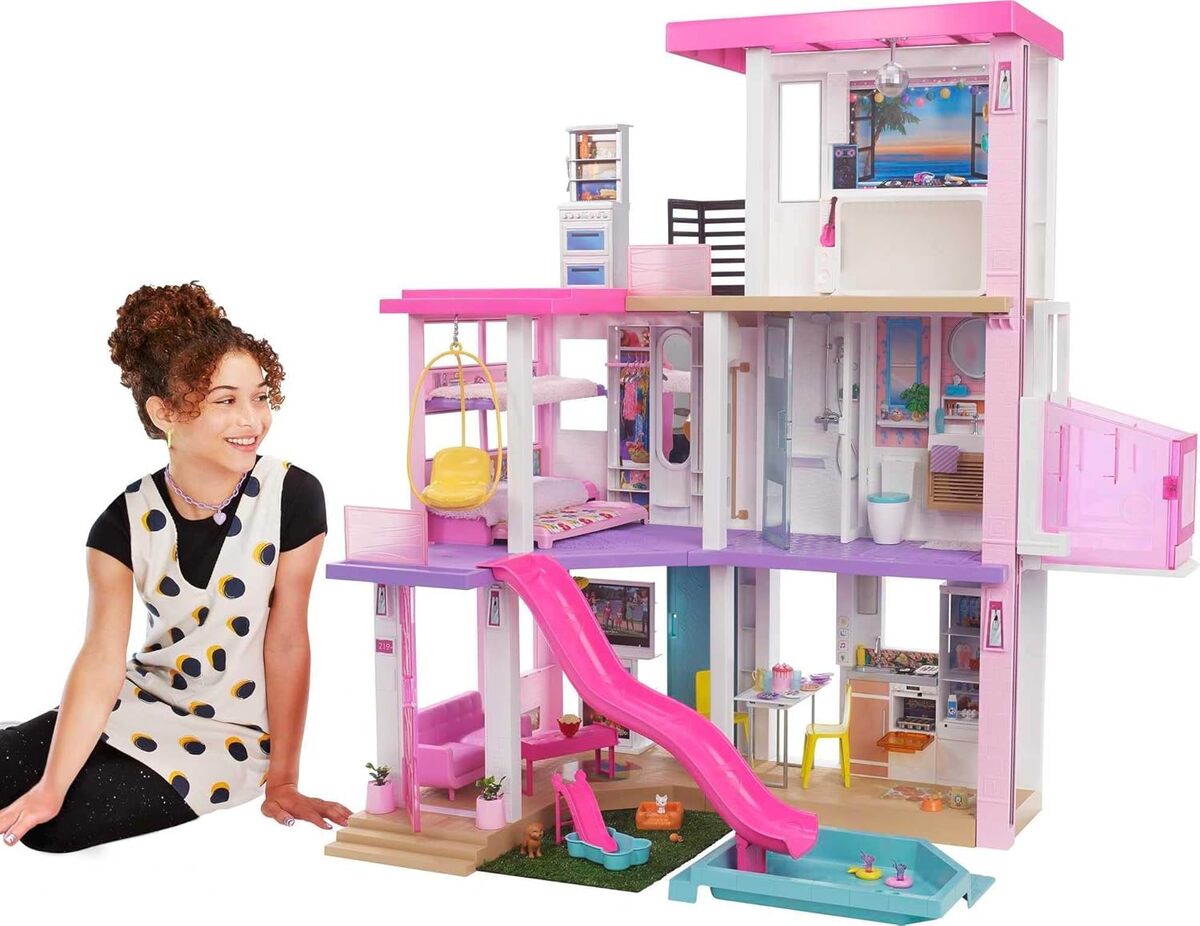Test : barbie maison de rêve GRG93 avec lumières et sons, 3 niveaux et 75 accessoires