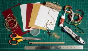 Petites boules de Noël en papier : dIY déco festive