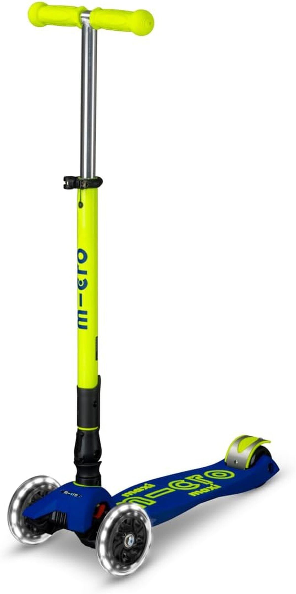 Test de la trottinette Micro Maxi Deluxe pliable avec LED