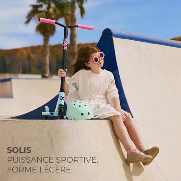 Découvrez notre test complet de la trottinette Kinderkraft Solis pour enfants : performances, sécurité et verdict d'achat pour bien choisir. 