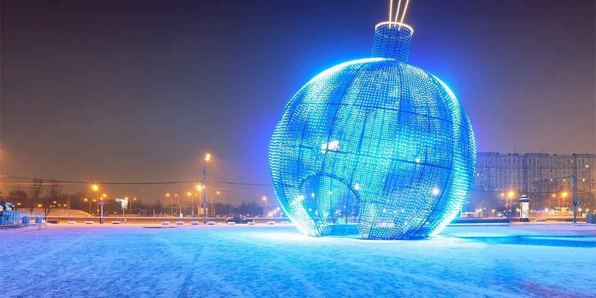 boule-geante-noel-sapin-decoration
